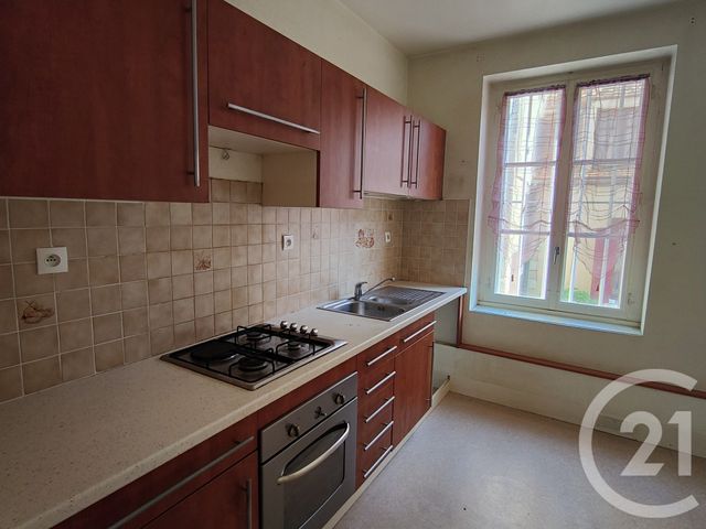 Appartement F2 à vendre - 4 pièces - 82.0 m2 - COSNE COURS SUR LOIRE - 58 - BOURGOGNE - Century 21 Agence Ducreux