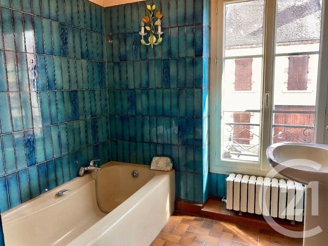 maison à vendre - 4 pièces - 107.0 m2 - ST AMAND EN PUISAYE - 58 - BOURGOGNE - Century 21 Agence Ducreux