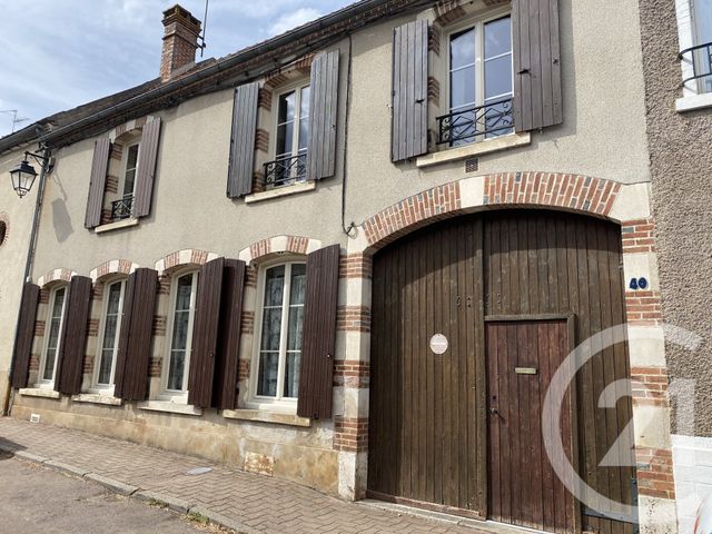 maison à vendre - 4 pièces - 107.0 m2 - ST AMAND EN PUISAYE - 58 - BOURGOGNE - Century 21 Agence Ducreux