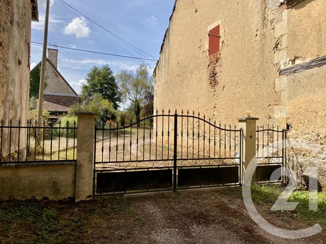 maison à vendre - 6 pièces - 128.0 m2 - ST AMAND EN PUISAYE - 58 - BOURGOGNE - Century 21 Agence Ducreux