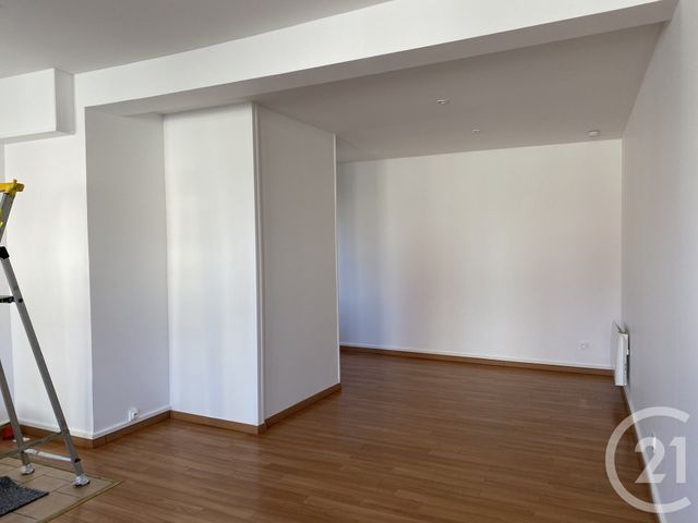 maison à vendre - 4 pièces - 80.0 m2 - SENS BEAUJEU - 18 - CENTRE - Century 21 Agence Ducreux